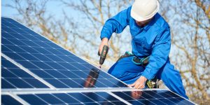 Installation Maintenance Panneaux Solaires Photovoltaïques à Aubigné